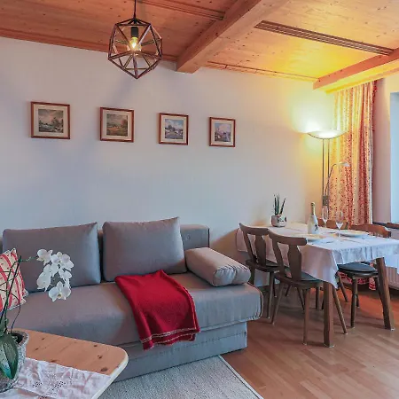 Inviting Chalet In Near Centre Апартаменты *